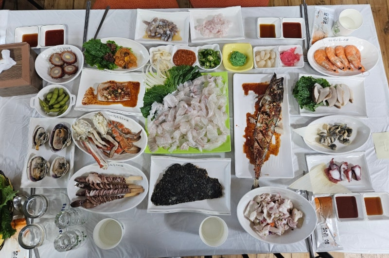 신시도 산아래 식당 1박 3식