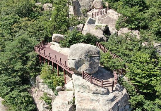 주작산