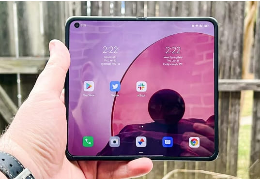 세계 최고의 폴더블폰 VIDEO: Best foldable phones of 2022