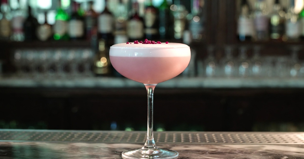 클로버 클럽 황금 레시피 &amp; 스토리 및 완벽한 안주 추천