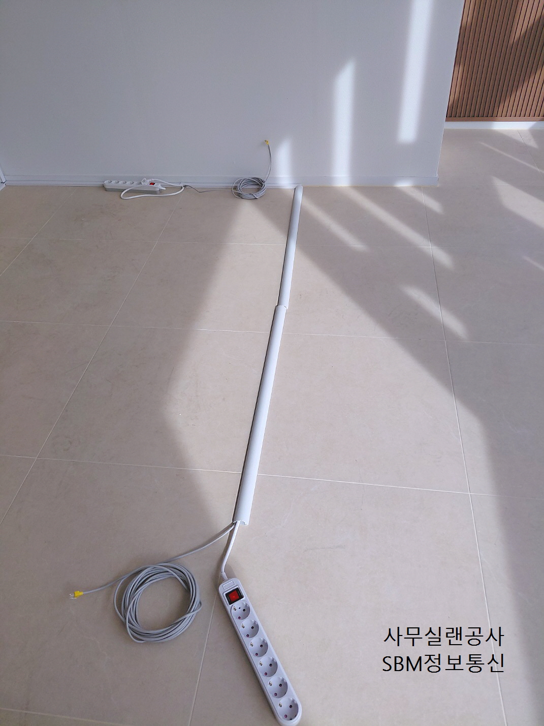 ▲ 동선이 겹치는 바닥의 고강도 몰딩 처리