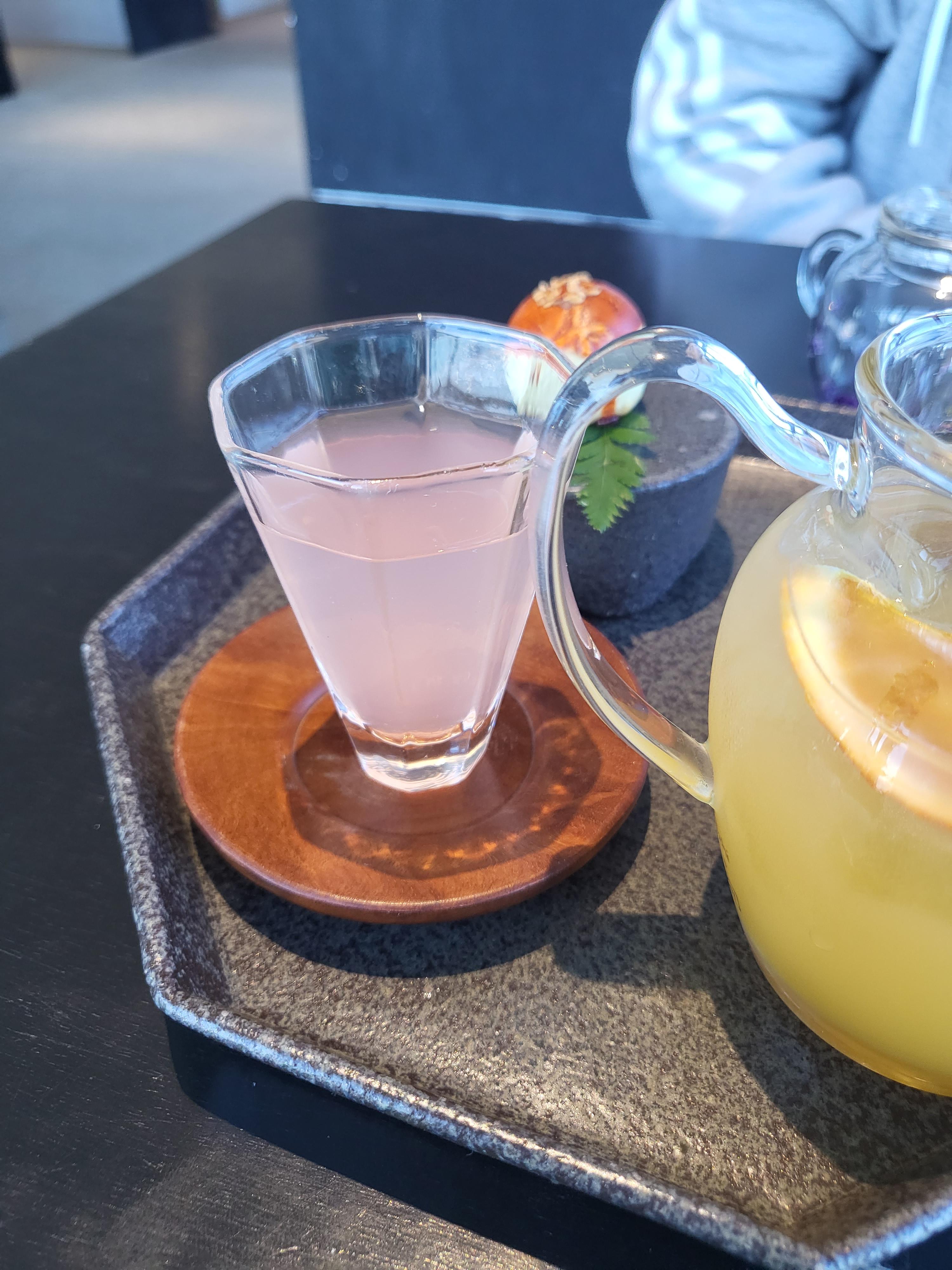 차덕분:영종도 구읍뱃터 바닷가 전망 이쁜 전통카페 차와 디저트 메뉴