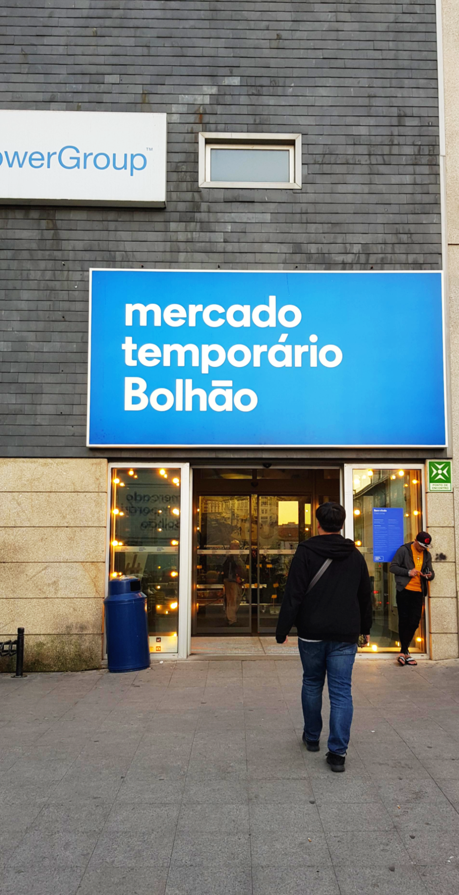 포르투갈 포르토 임시볼량시장 입구