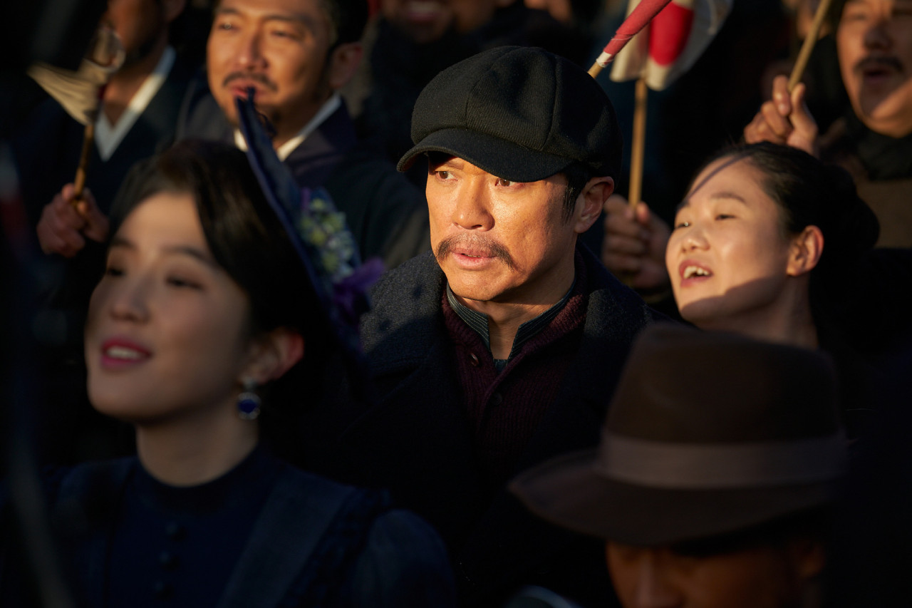 영화 영웅 정성화