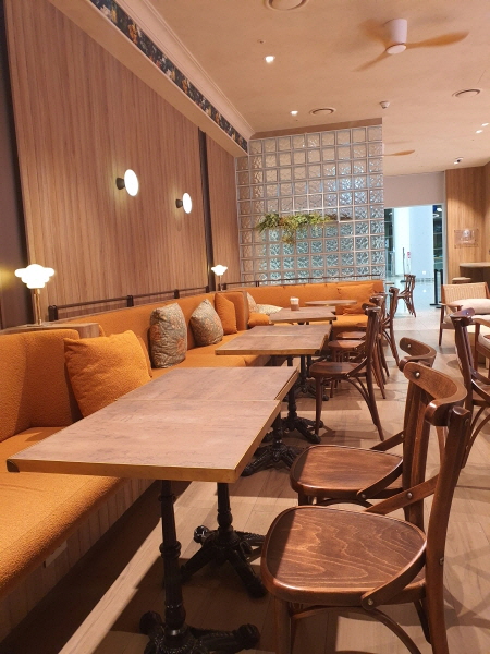 인천국제공항 제2여객터미널 24시간 카페 파리크라상 랜드사이드T2점