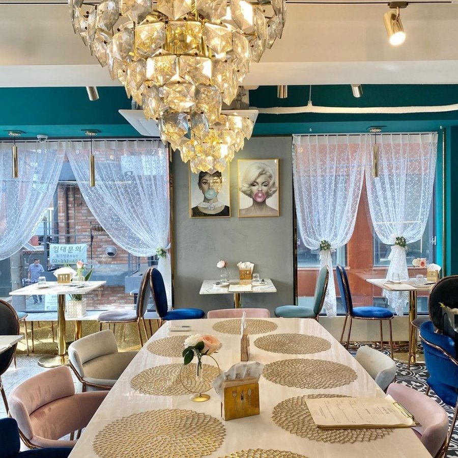 유니의우아한식탁