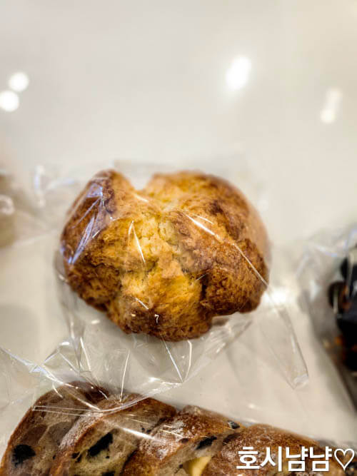 하남 나룰빵집 버터 스콘 겉바속촉 풍미 가득