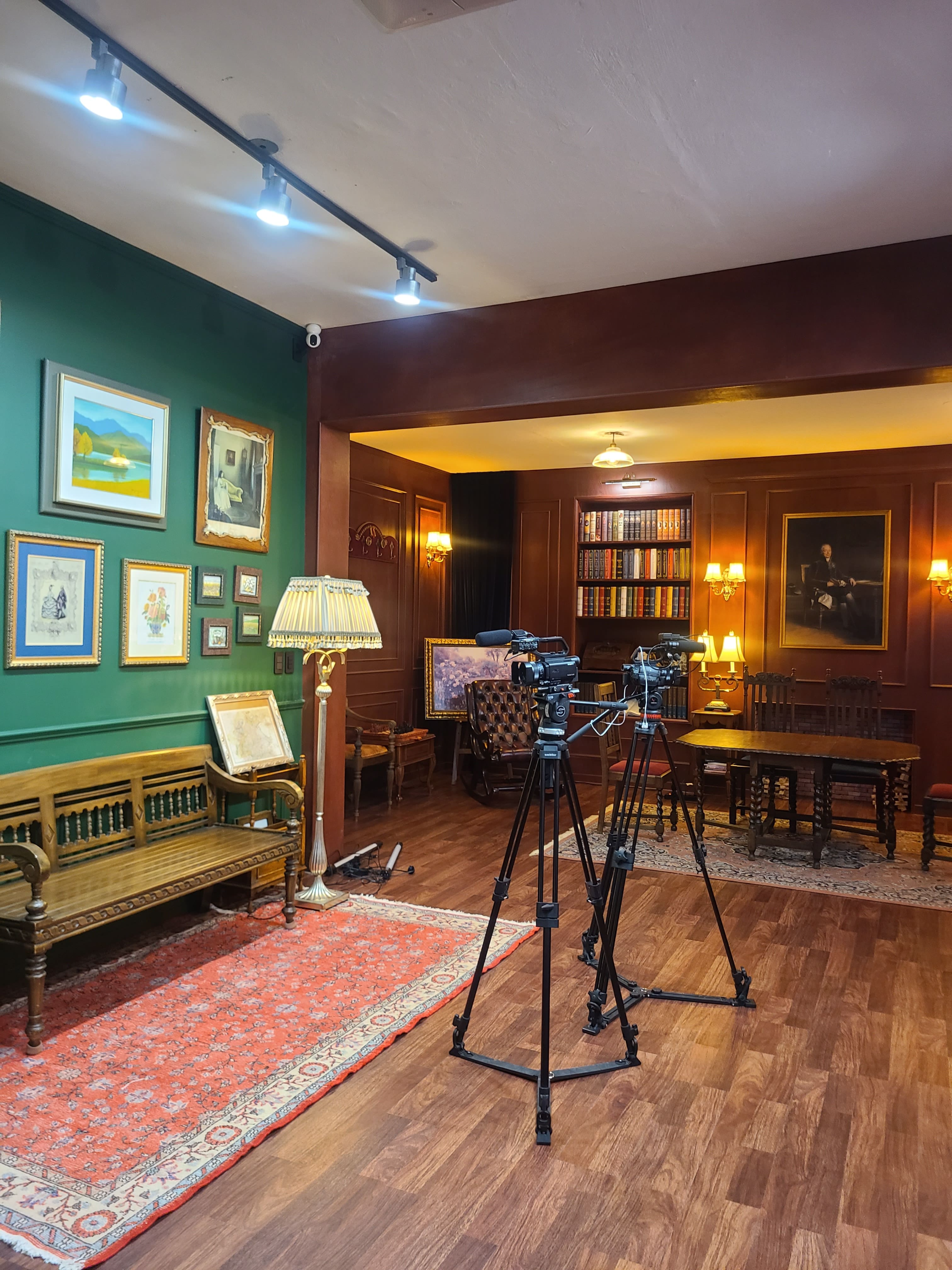 양재 스튜디오 엔틱 243