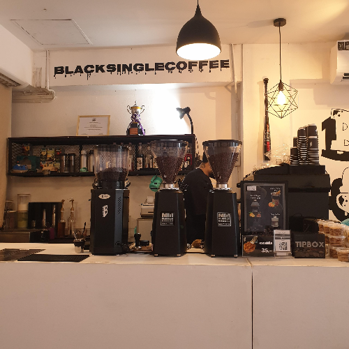 치앙마이 카페 투어 ④ : 치앙마이 동쪽 카페들 (BLACK SINGLE COFFEE Bar)_그라인더