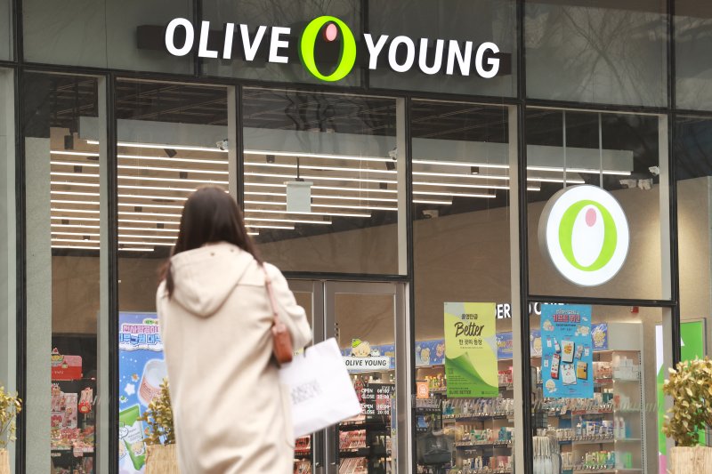 올리브영 서바이벌 뷰티 기획전 총정리: 기후 변화에 맞선 여름 피부 생존 전략 4가지