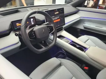 폴스타4 가격 보조금 제원 배터리 트렁크_26