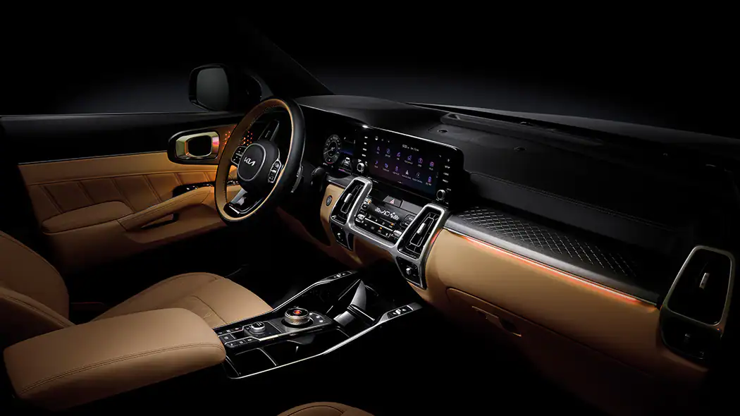 쏘렌토 브라운 가죽 실내 풀옵션을 적용했을때 실내 모습이라고 생각하면 됩니다!! 출처 기아차 홈페이지