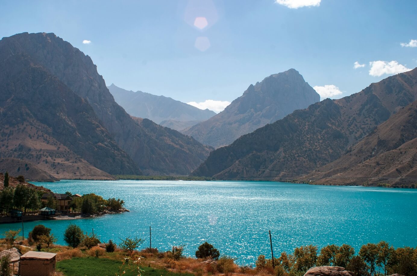 타자키스탄 호수 사진