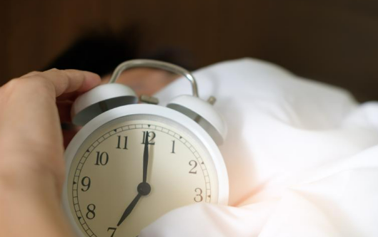 퇴근 후 2시간, 수면의 질을 결정합니다