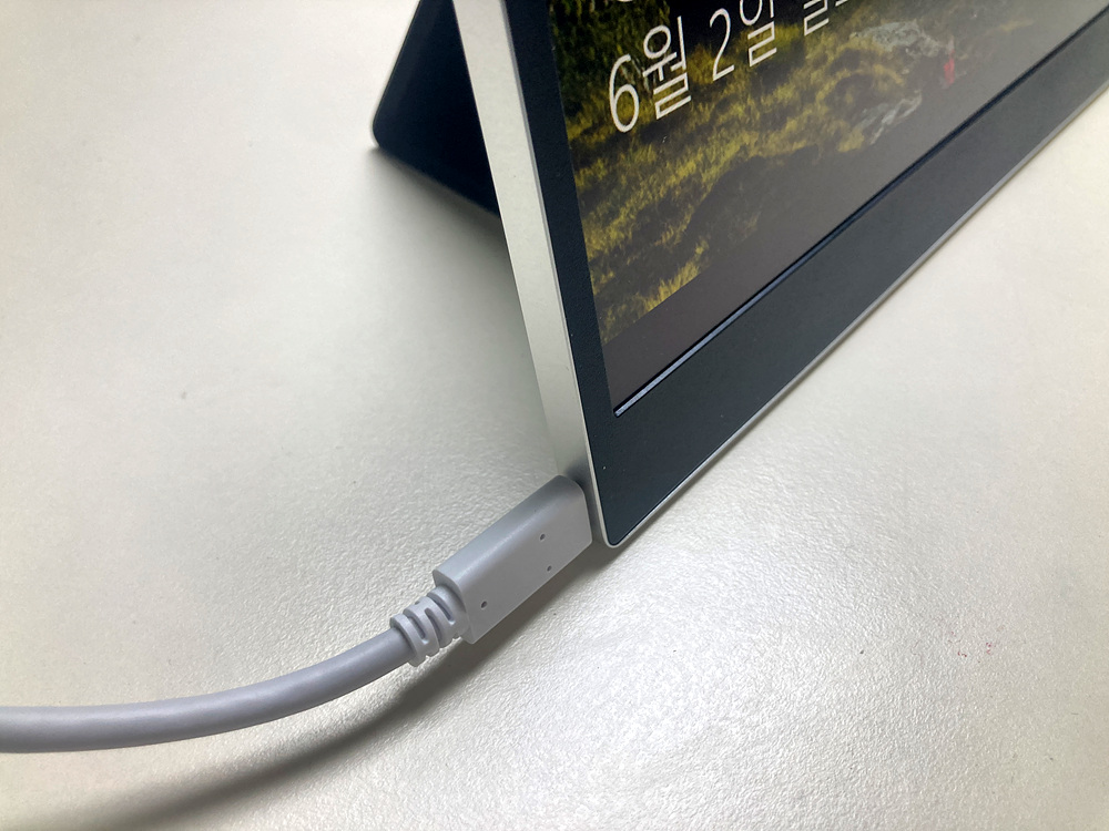 16MR70 휴대용모니터 LG그램 +View2 사용 후기