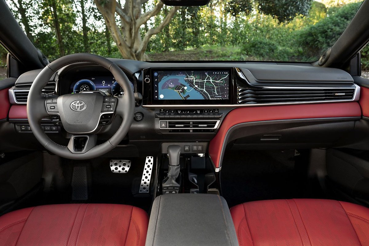 토요타 신형 캠리 풀체인지