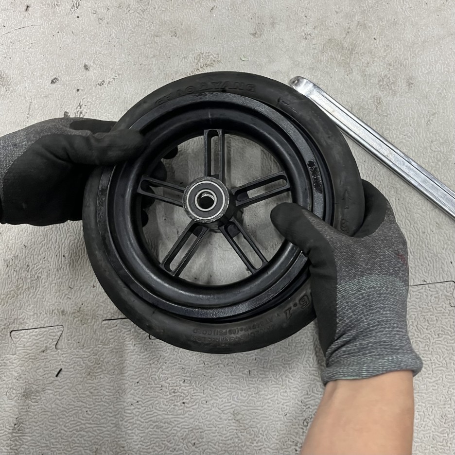 수원 전동킥보드 수리 - 에코드라이브 타이탄Z 타이어 펑크 교체 AS 동탄 용인 안양 안산