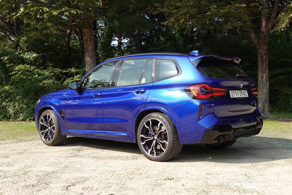 BMW X3 M&#44; 가성비로 경쟁 모델 압도