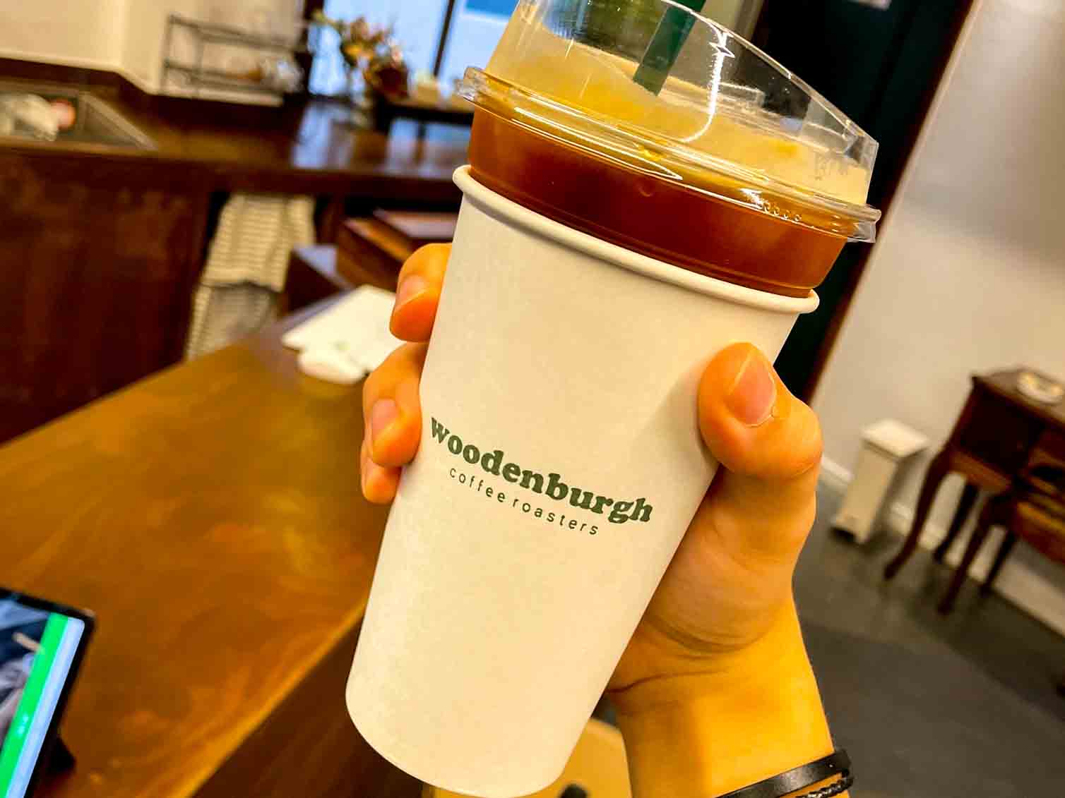 전대 정문 카페 우든버러