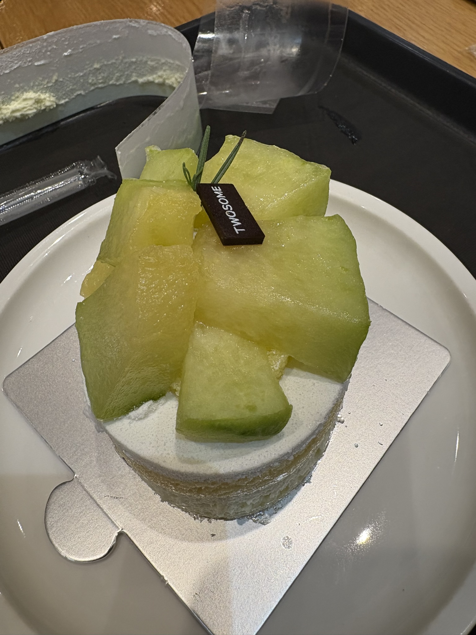 메론생 케이크