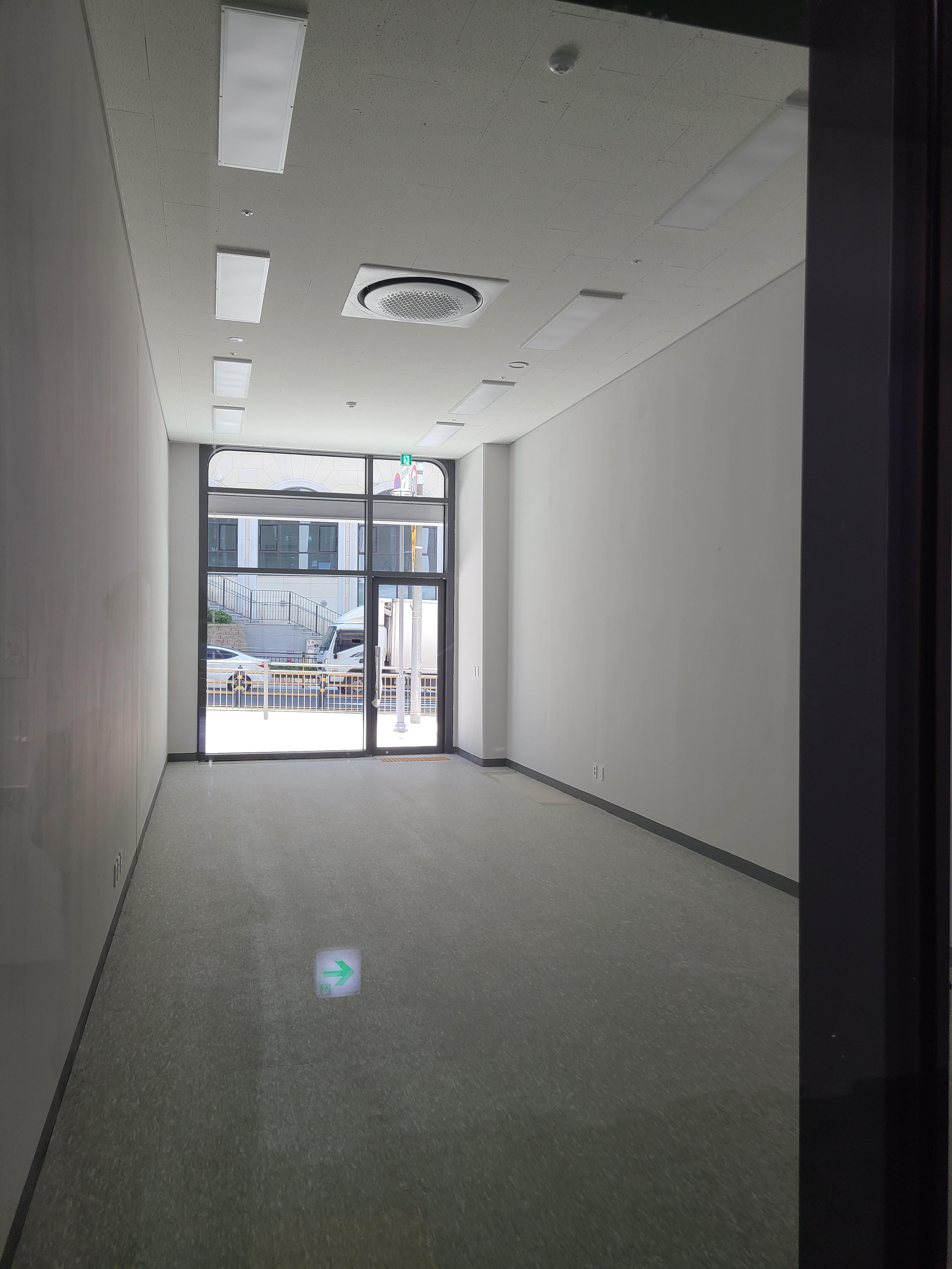 현대클러스터 갈매역스칸센 알토 1층 내부6