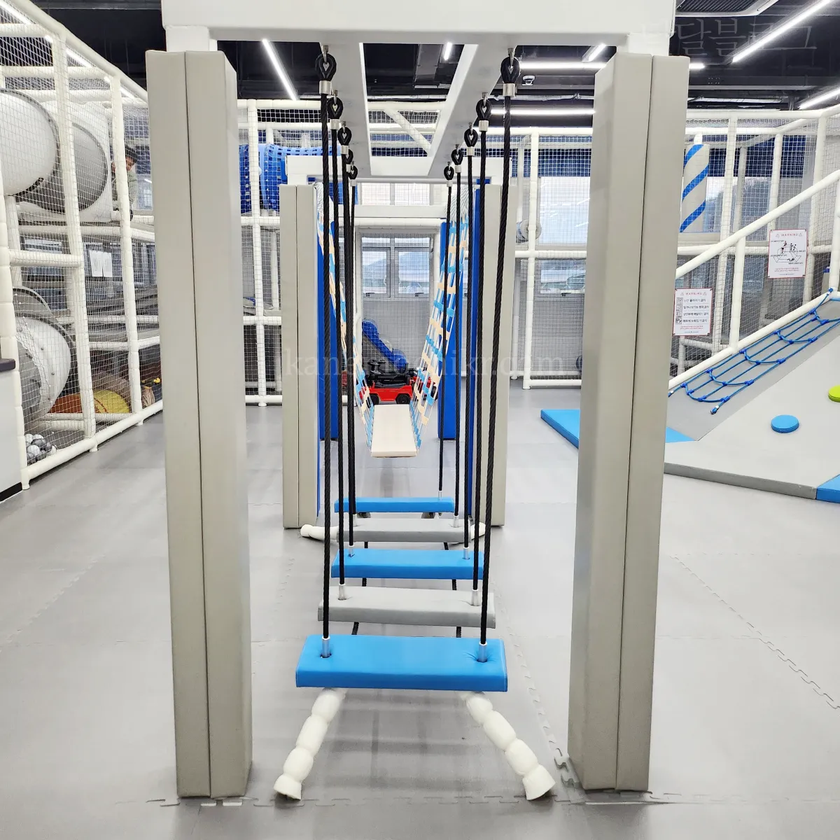 코코파파-키즈카페-놀이기구