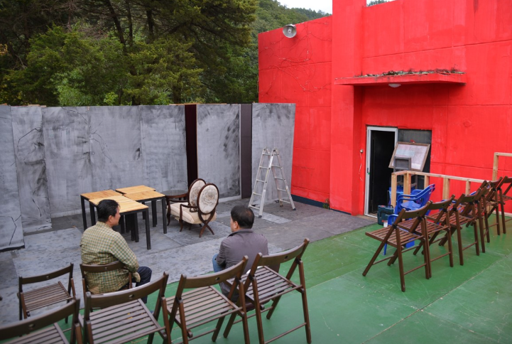 만종리 대학로극장