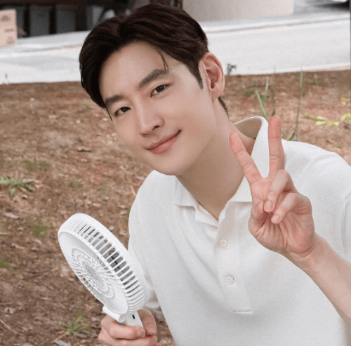 이제훈 기부