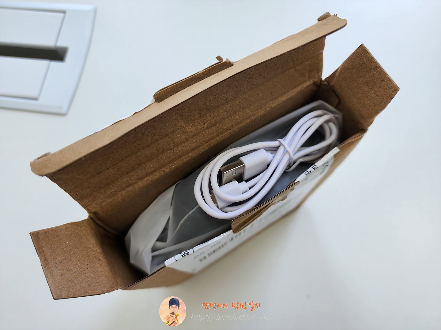 전동 회전 미러 디스플레이 스탠드, 360 도 턴테이블, 보석 거치대, USB 전원 공급 장치, 회전 촬영, 3 단계 속도