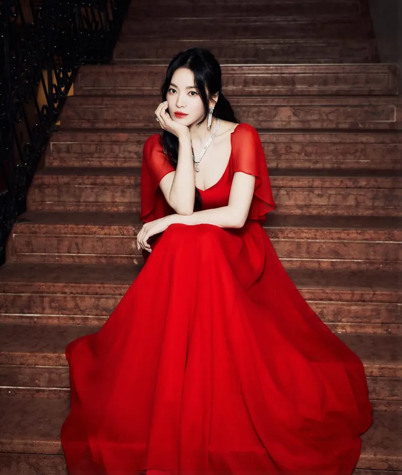 송혜교 쇼메, 송혜교 화보, 송혜교 보그, 송혜교 주얼리, 송혜교 목걸이, 쇼메, 쇼메 앰버서더, 쇼메 주얼리, 쇼메 목걸이, 비 마이 러브, 쇼메 비 마이 러브, 조세핀 컬렉션, 하이주얼리 브랜드, 프랑스 명품 주얼리, 쇼메 가격, 쇼메 예물, 명품 예물 추천, 쇼메 후기, 쇼메 실착, 셀럽 주얼리, 송혜교 착용, 쇼메 예약구매, 명품 주얼리 추천, 하이주얼리 착용컷, 비마이러브 실착, 쇼메 조세핀