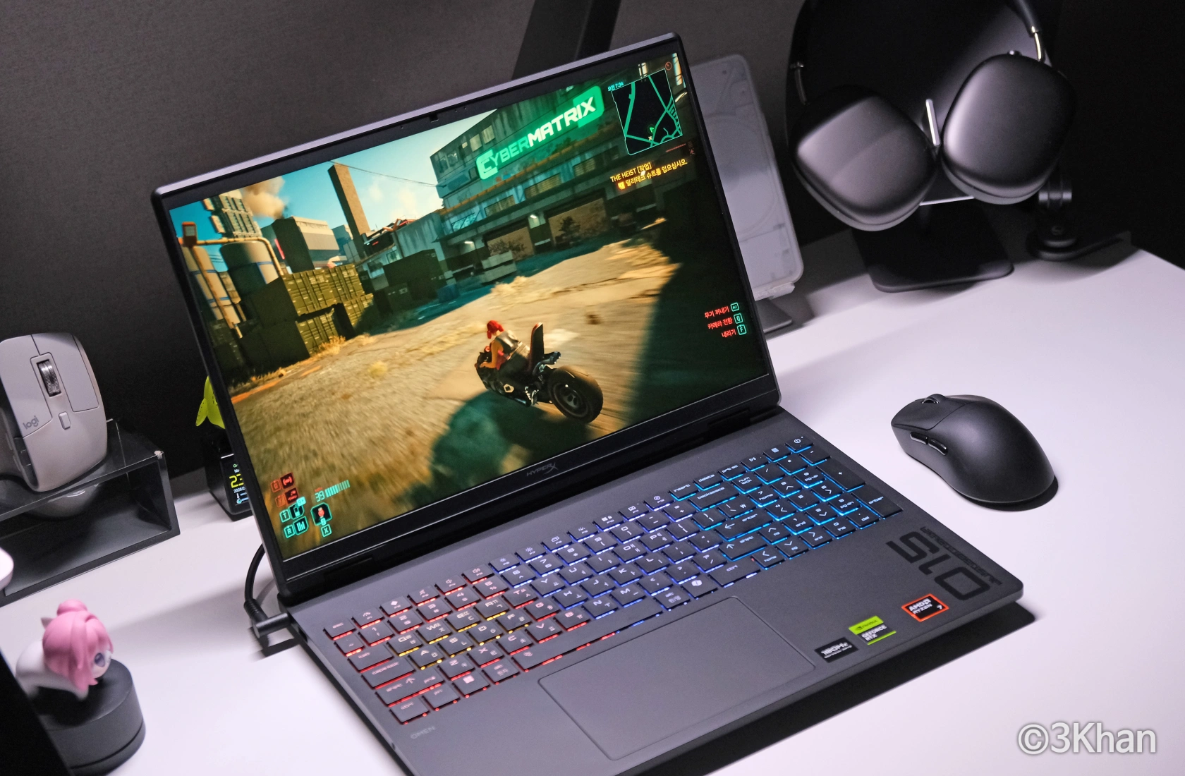 HP HyperX OMEN 15 RTX 5060 사이버펑크 2077 WQXGA 레이 트레이싱 DLSS 적용 플레이 화면