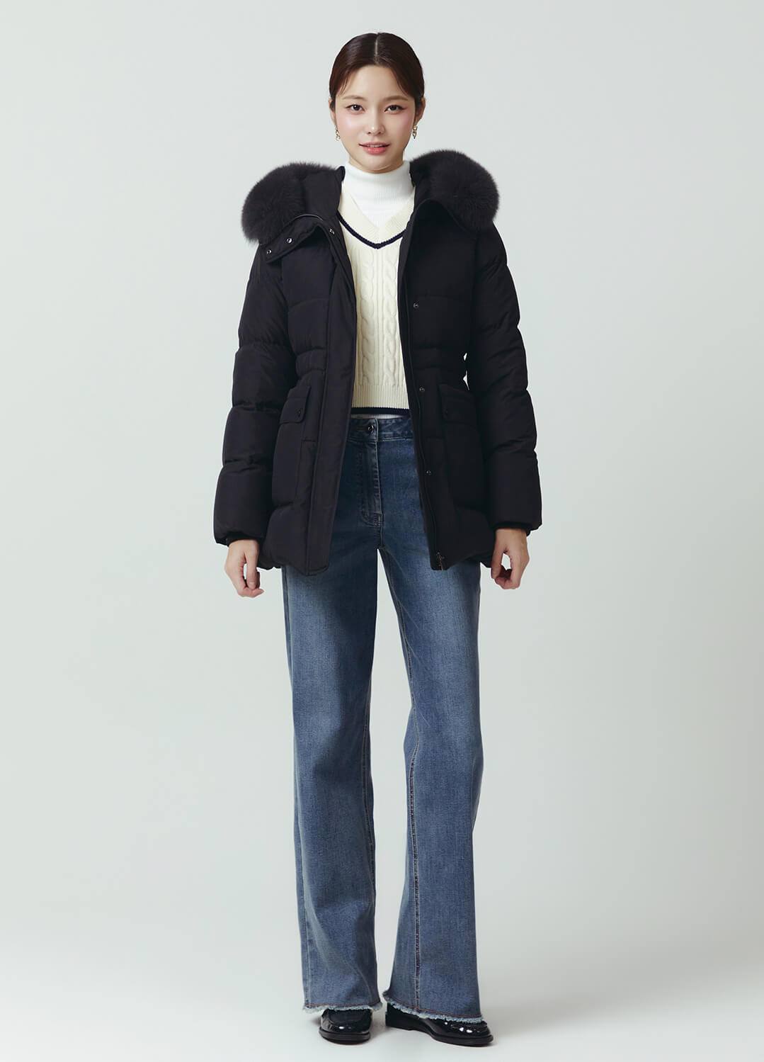 골지 터틀넥 화이트 모델 착장