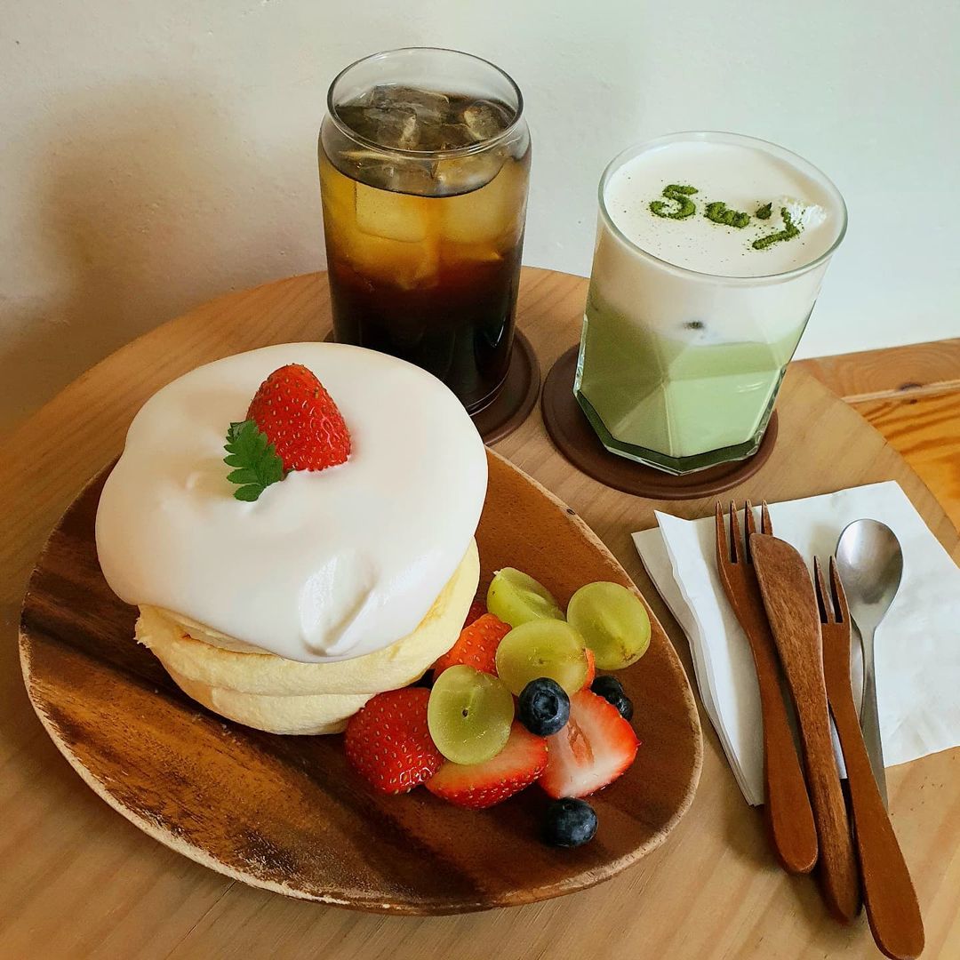 토요일은 밥이좋아 서울숲 성수 수플레 팬케이크 맛집 과일 얼그레이크림 크림브륄레 말차 초콜릿 티라미수 파블로바 서울 핫플 재벌집 장손 김남희 토밥 좋아 방송정보