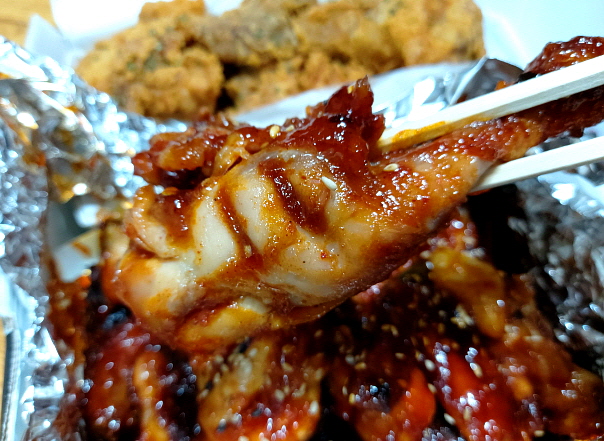 숯불 매운 양념 닭다리
