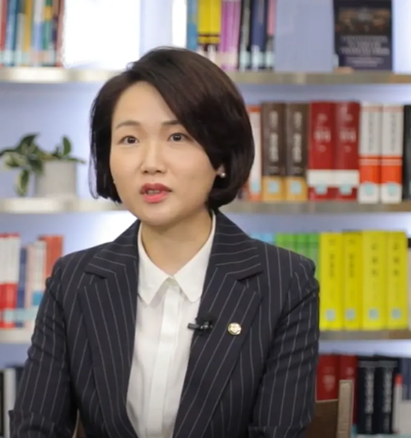 국회의원 인터뷰5.webp