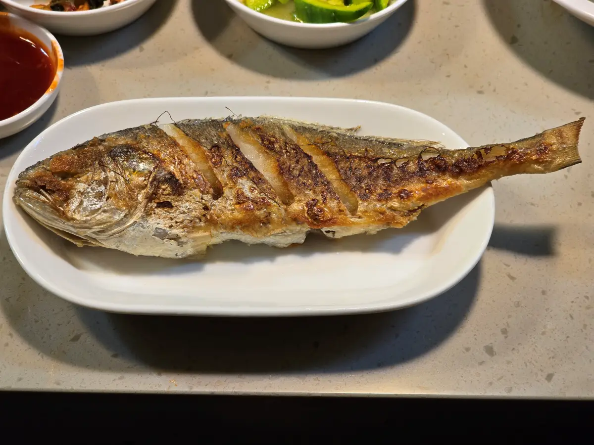 즐거운 술상 17번째 코스 음식: 조기구이