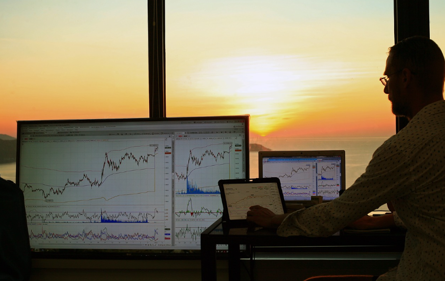 2030을 위한 실전 ETF 투자 기초 A to Z : “주식은 무섭고 예금은 답답한 당신에게, ETF가 정답입니다.”