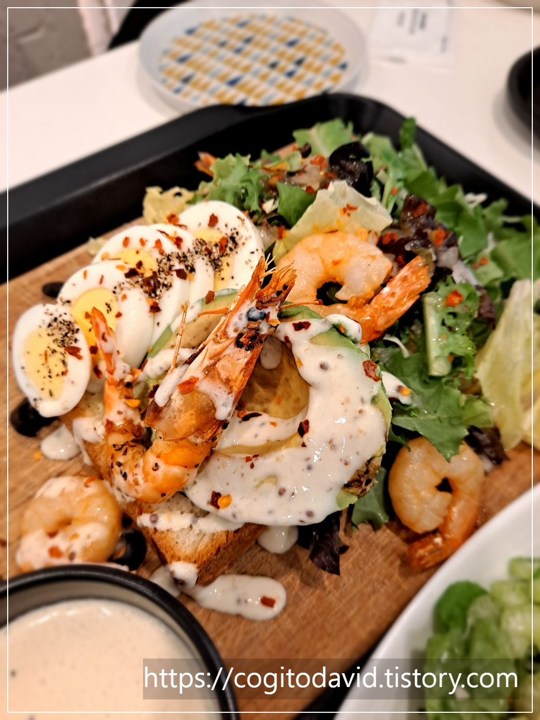 라라브래드-콥샐러드