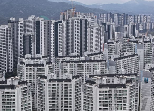 다주택 공직자 배제