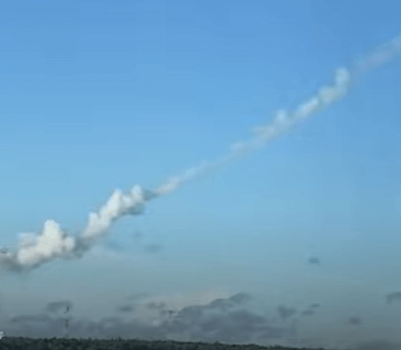 우크라이나 드론 공격으로 추정되는 장면