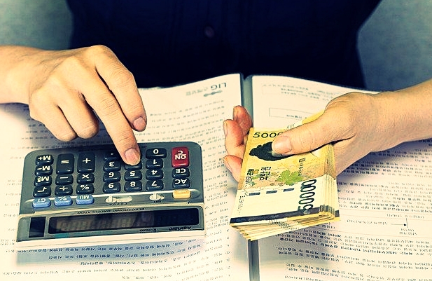 계산기-돈-이미지