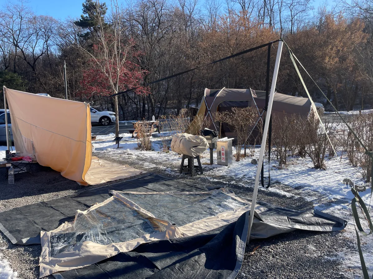 캠핑-바닥-그라운드-시트-유무에-따라-냉기가-큰지?-데크-파쇄석-후기-동기캠핑-꿀팁