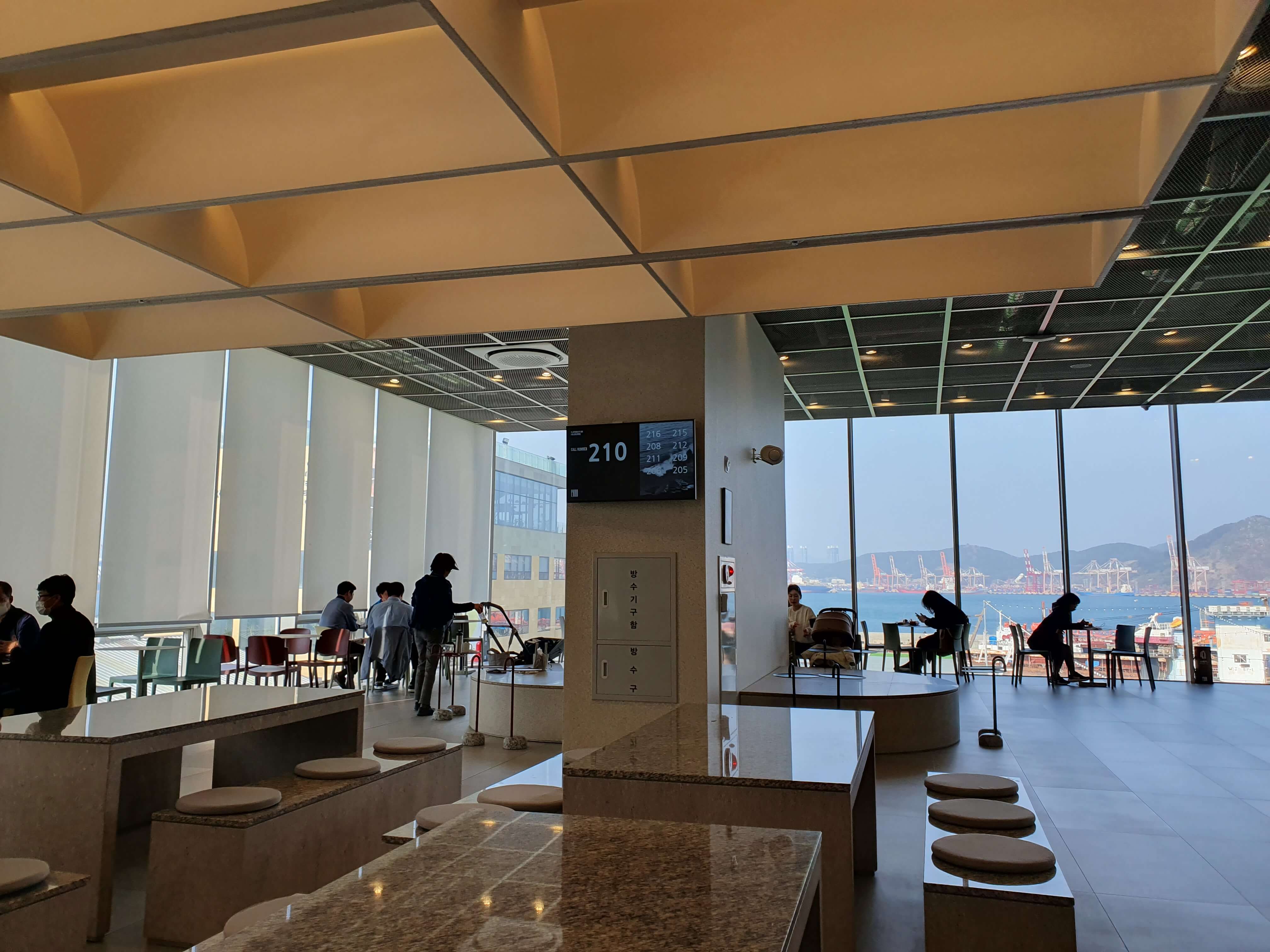 동삼동(영도) 피아크 커피 호출 번호 모니터