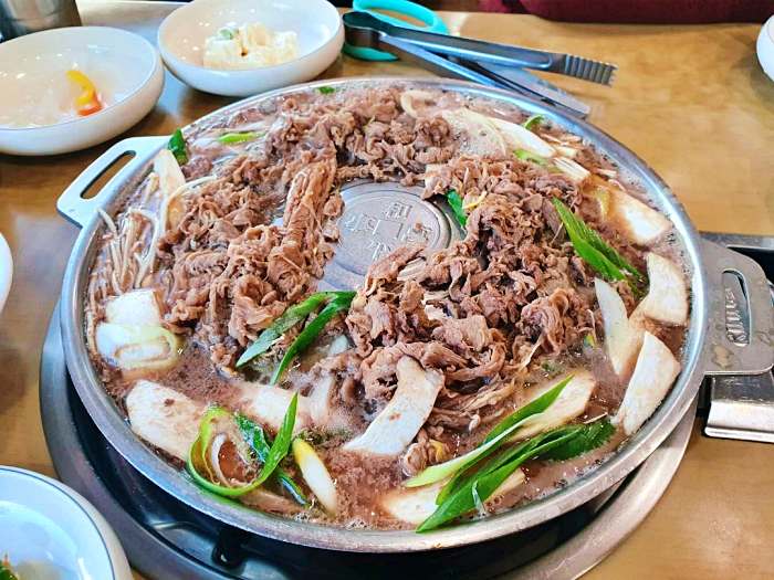 식객 허영만 백반기행 대전 대흥동 중앙로역 71년 전통 노포 대전식 냉면 맛집