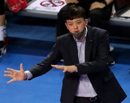 이영택 감독 프로필 나이 고향 학력 경력