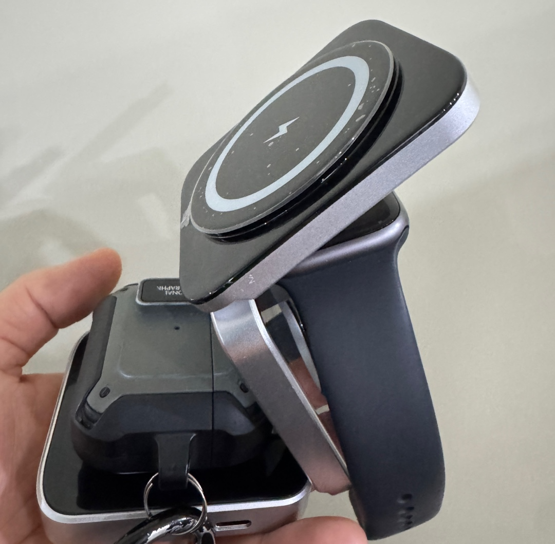 맥세이프 충전기