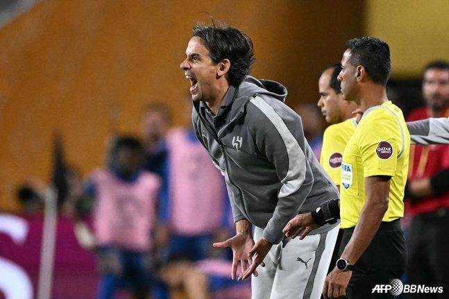 인자기와 콰르디올라 축구감독들-AFP출저