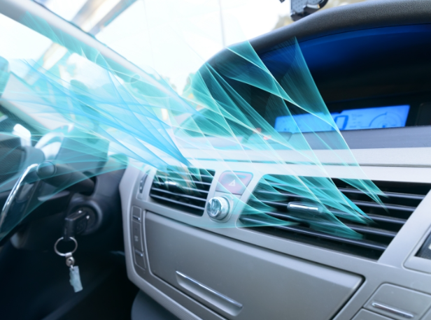 자동차 차유리 성에 제거