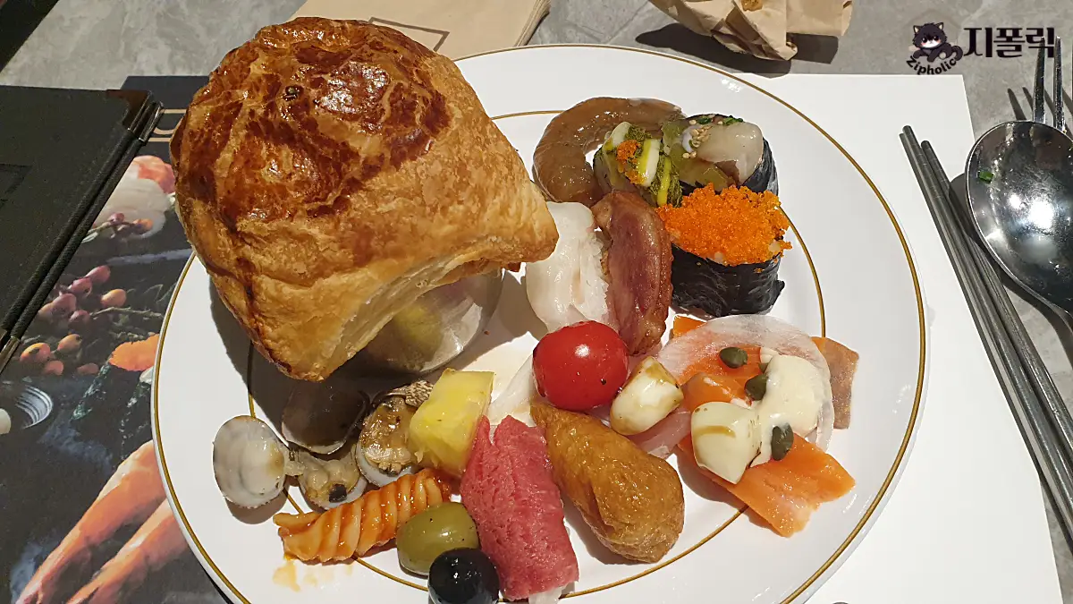 고메스퀘어-음식-한접시