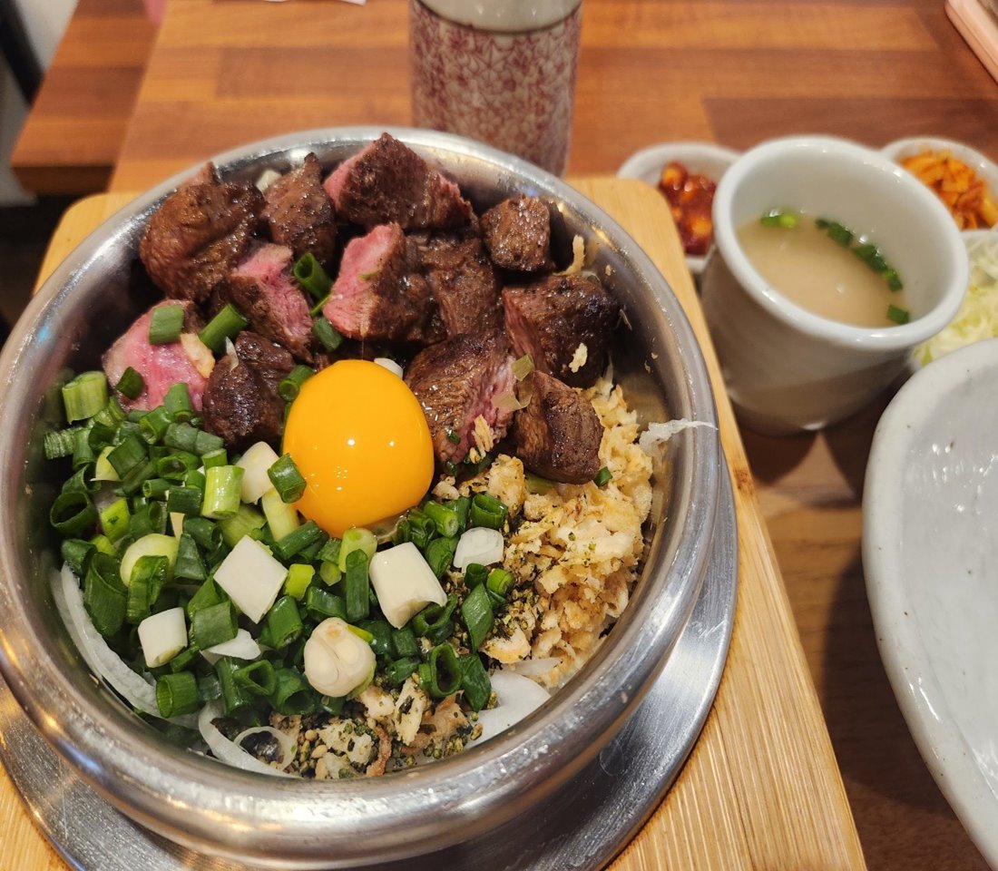 돌돌솥